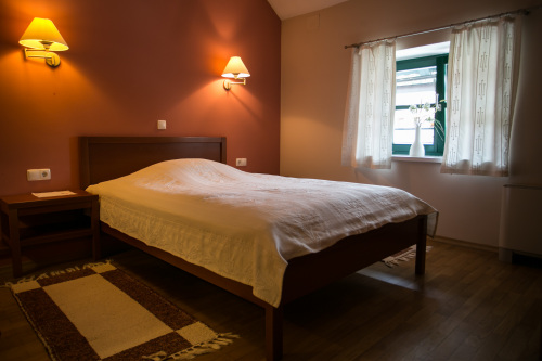 Pri Žabarju - single bed room